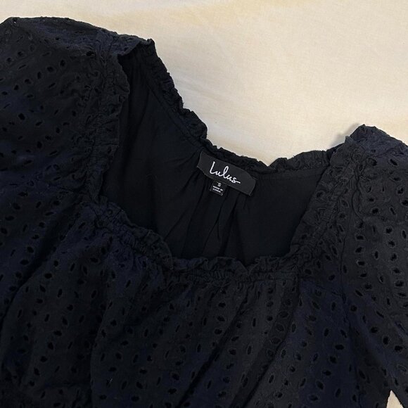 puff sleeve eyelet top - Picture 3 of 4